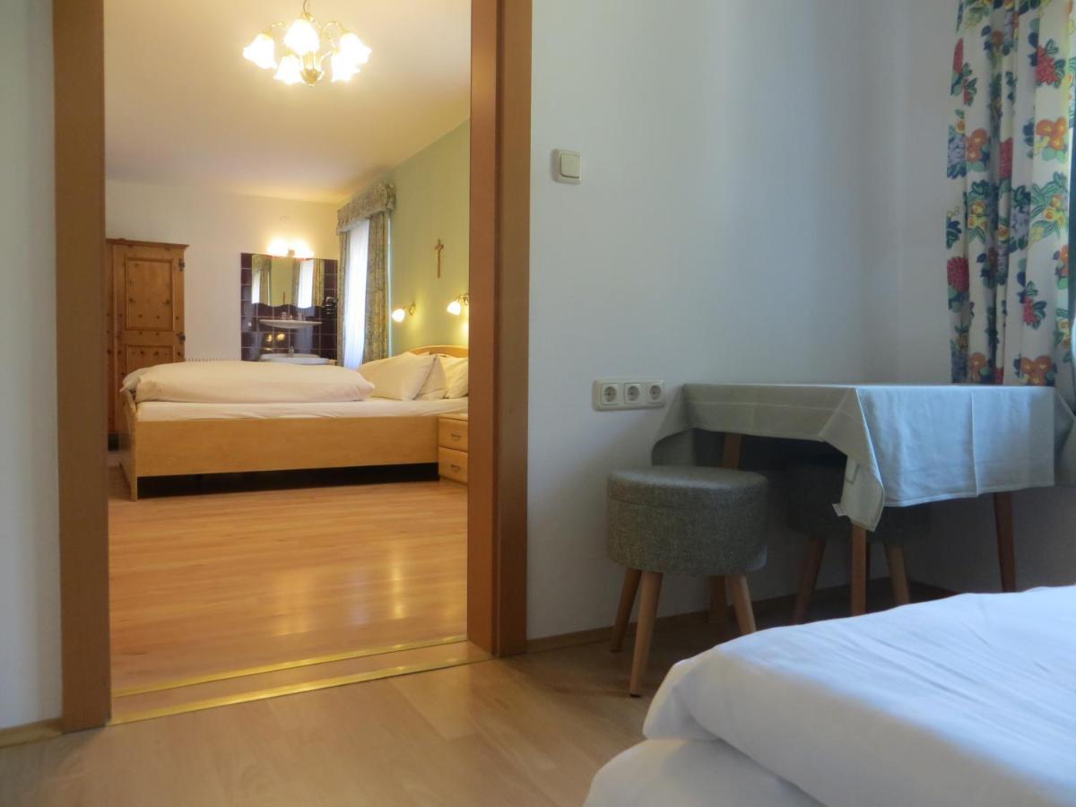 Garni Haus Jagerwirt Hotel Fuschl am See Quarto foto